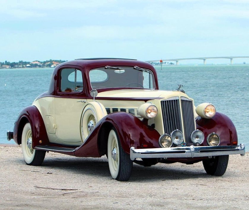 1936 Packard super eight Coupe