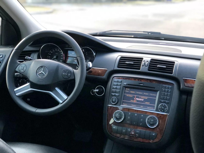 Mercedes-Benz r-class, 2008 салон