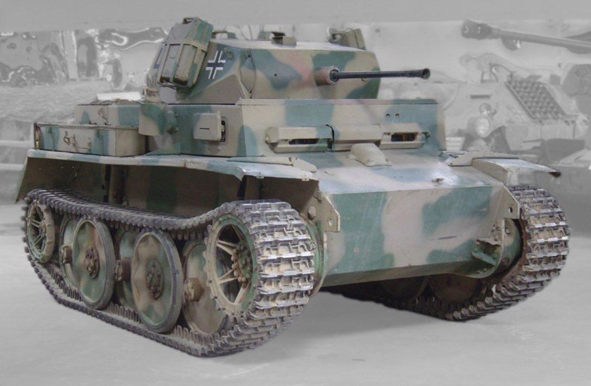 Танк PZ 2 Luchs