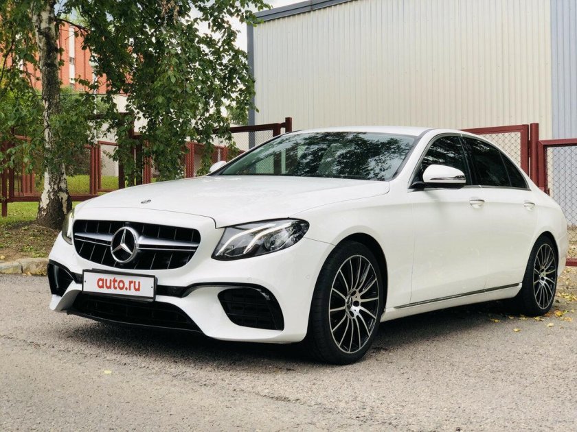 Mercedes w213 белый