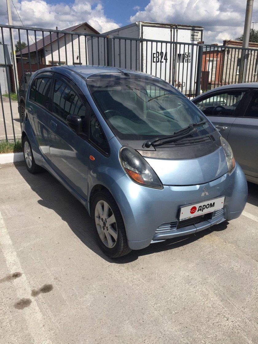 Митсубиси ай 2006