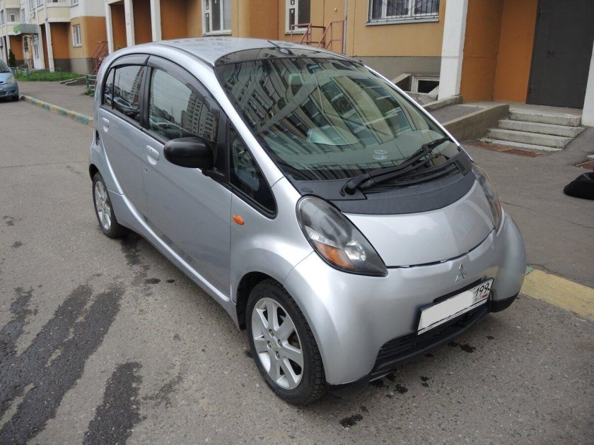 Mitsubishi i 2006 года