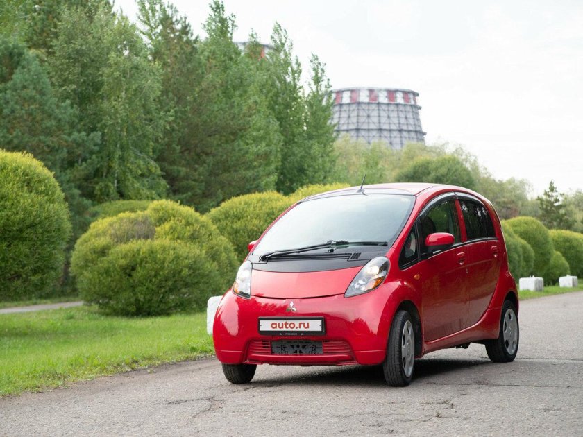 Mitsubishi i 2006