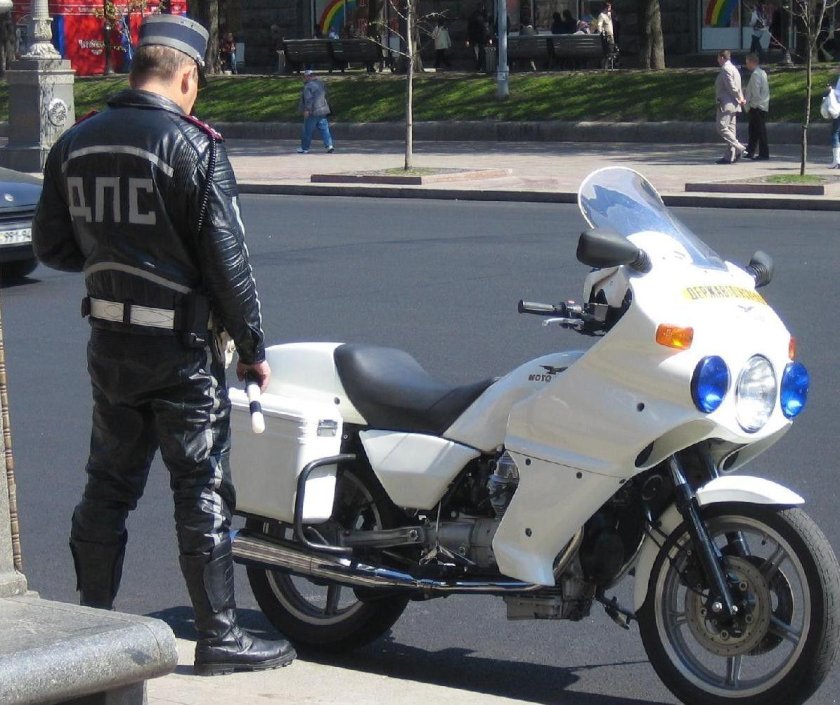 Милицейский мотоцикл Урал