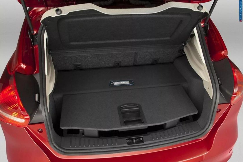 Ford Focus 3 седан багажник