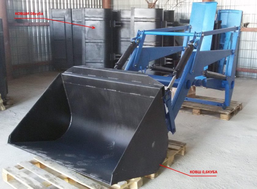 Погрузчик фронтальный ПКУ-0,8