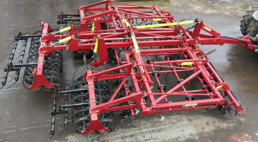 Комбинированный почвообрабатывающий агрегат АКП-2.5