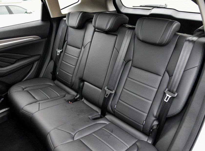 Хавал ф7 салон сзади