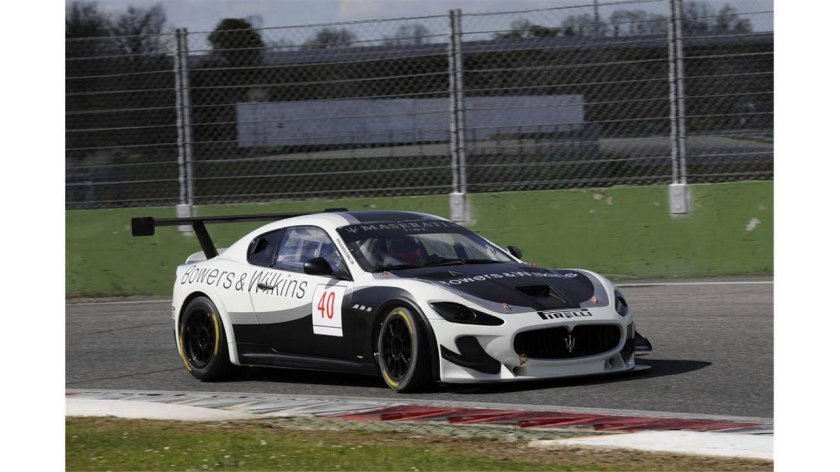 Мазерати гоночная машина