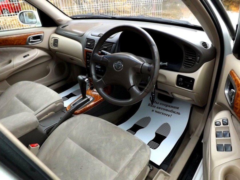 Nissan Bluebird Sylphy g10 салон