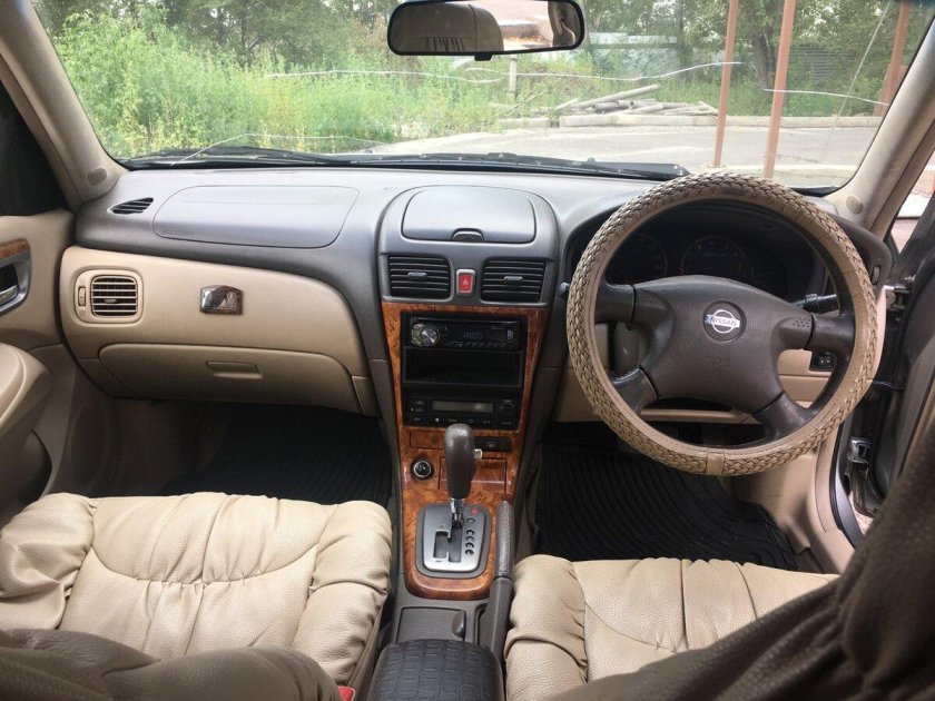 Nissan Bluebird Sylphy 2002 салон