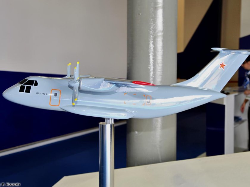 Ил-112 модель