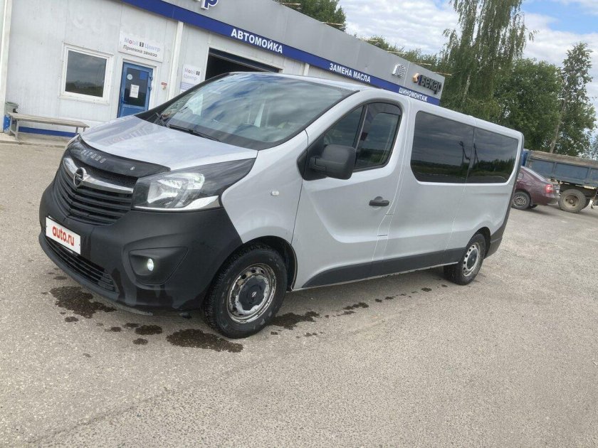 Opel Vivaro 2015