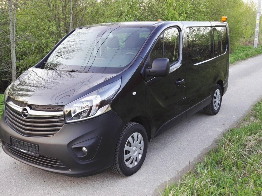 Опель Виваро Лонг