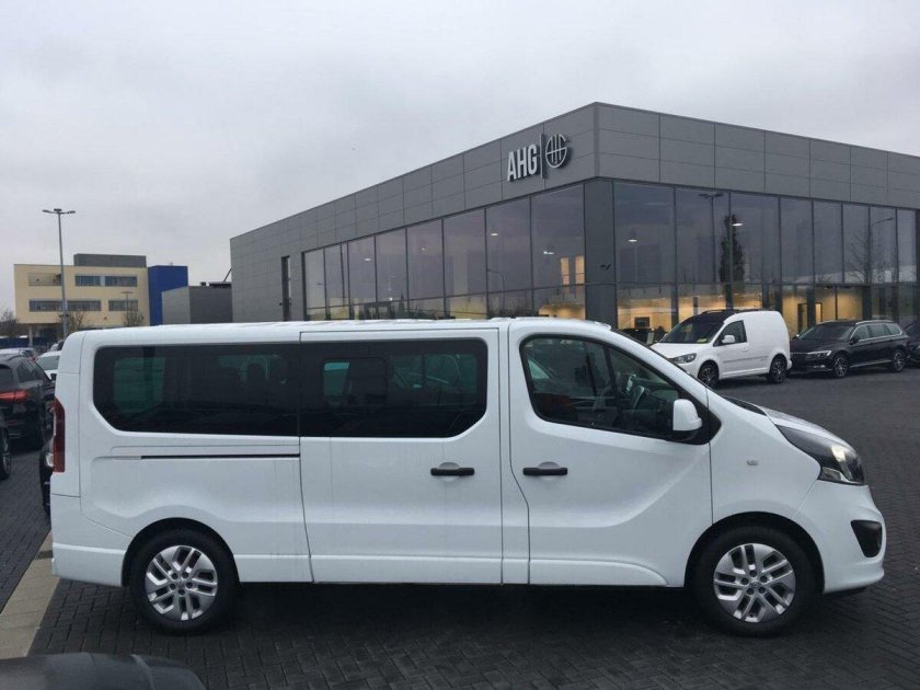Opel Vivaro 2015
