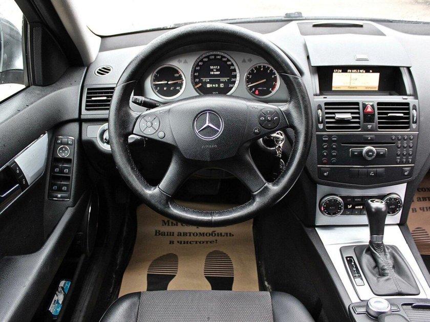 Mercedes c class 2007 салон