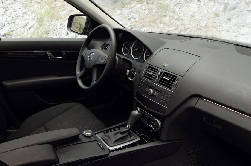 Mercedes Benz c class w204 салон