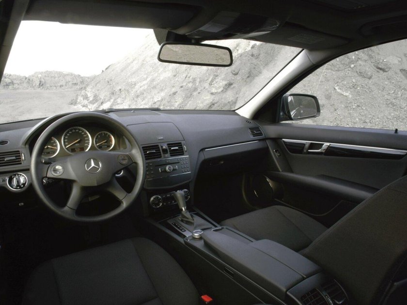 Mercedes-Benz w204 салон