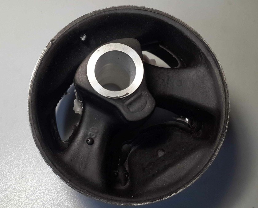 Сайлентблок подушки Волга Сайбер