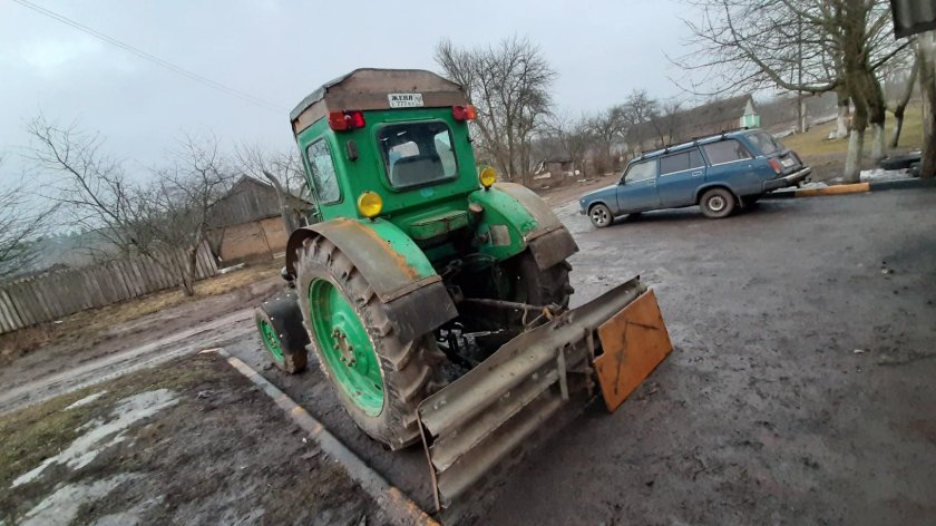 Задние Крылья т 40