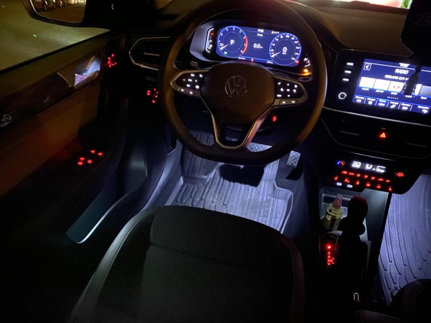 Volkswagen Polo 2022 салон подсветка