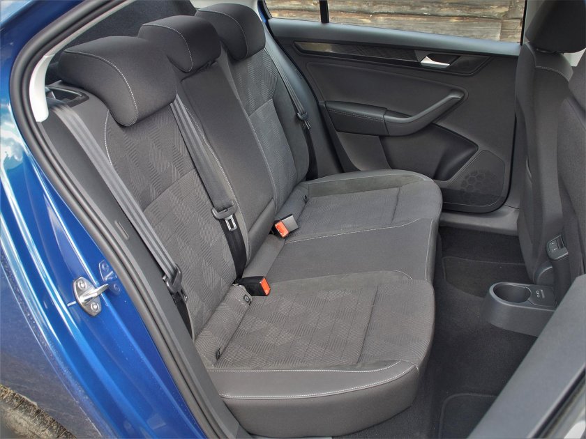 VW Polo 6 Liftback 2020 салон сиденья