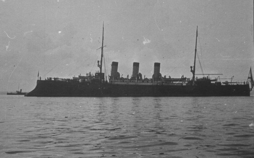 Светлана бронепалубный крейсер