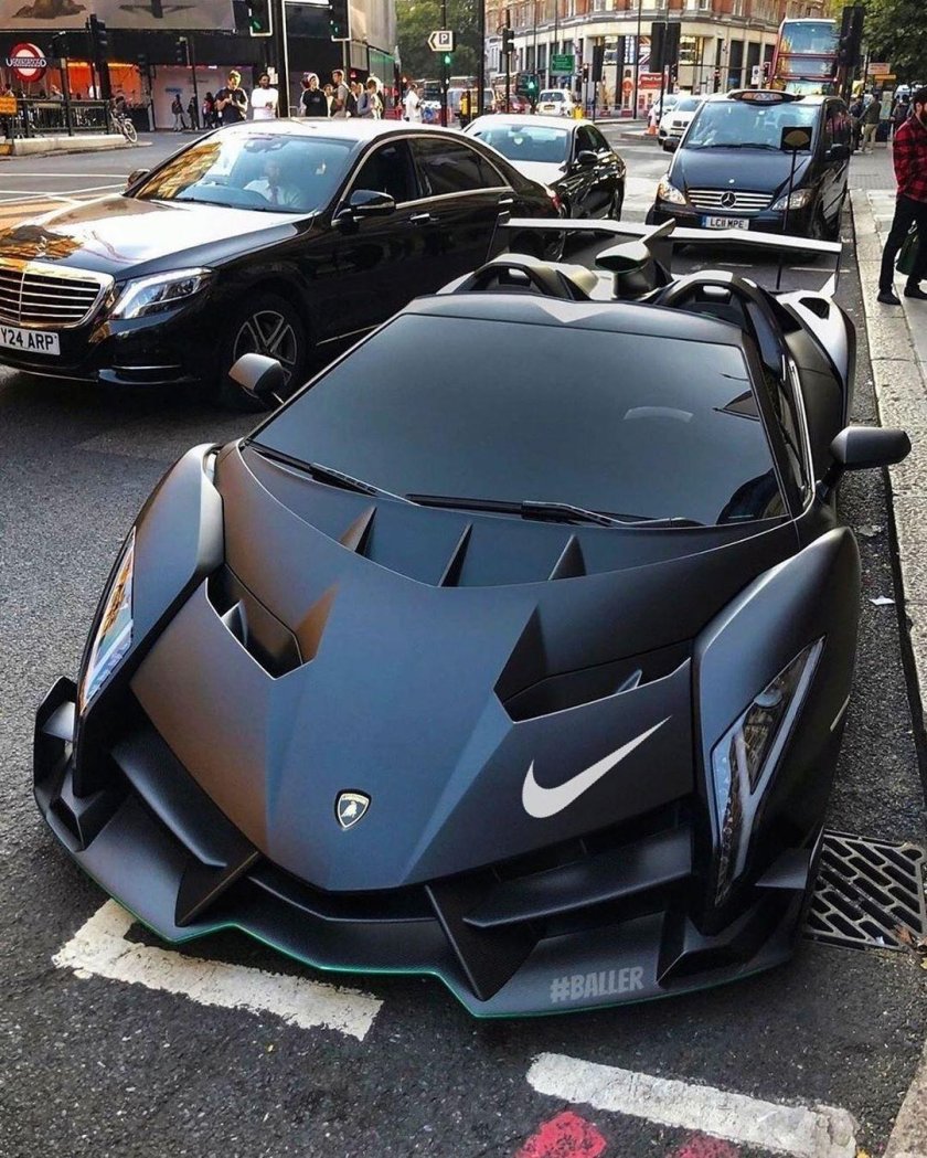 Ламборджини Венено