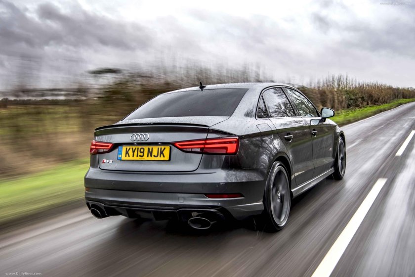 Audi rs3 2018 sedan