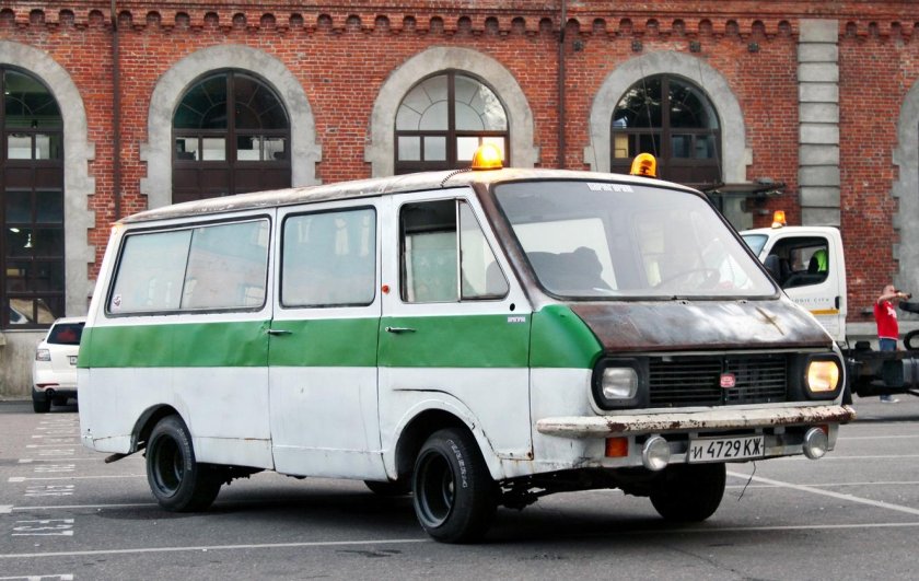 РАФ 2203 фургон