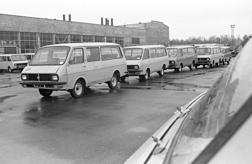 РАФ-2203 микроавтобус в СССР