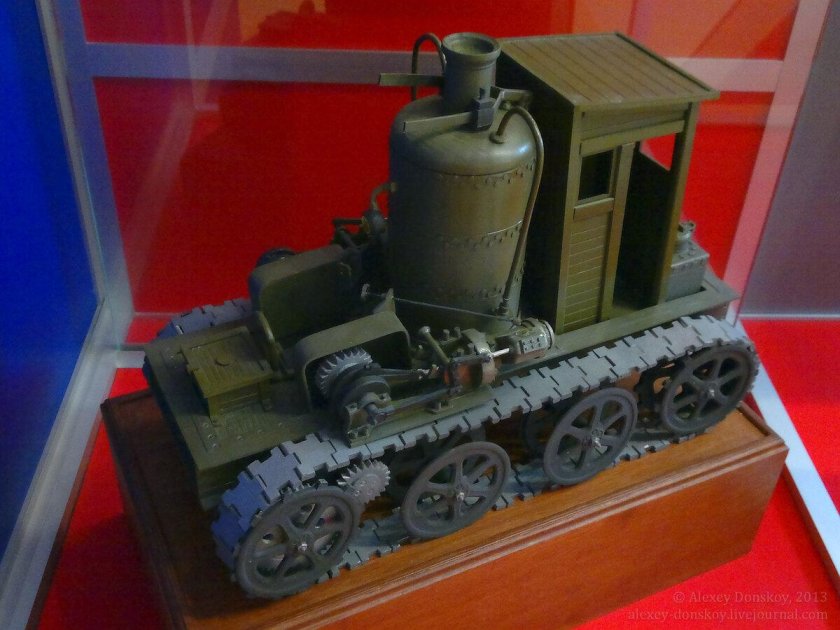 Первый гусеничный трактор Блинова