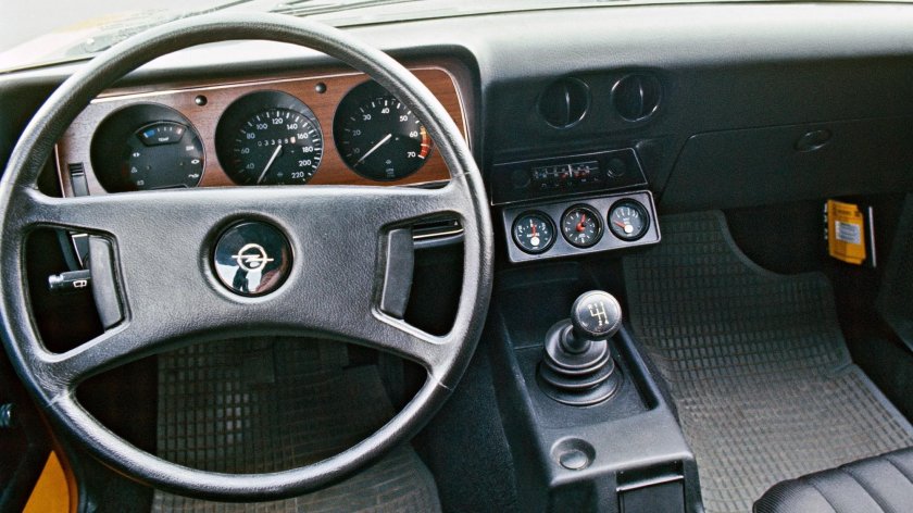Opel Manta, 1971 салон