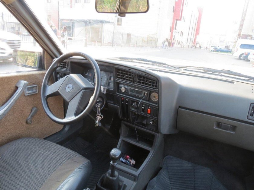 Опель Аскона 1986