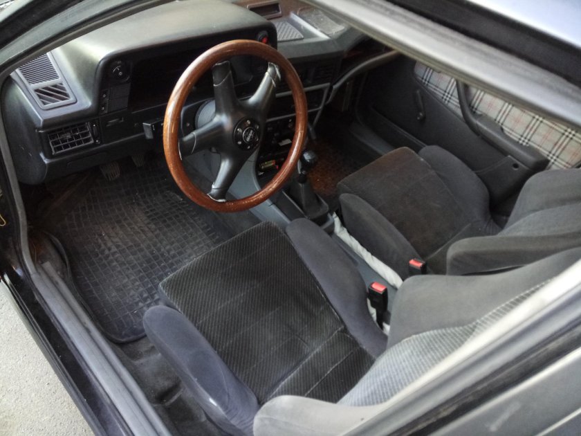 Opel Kadett салон