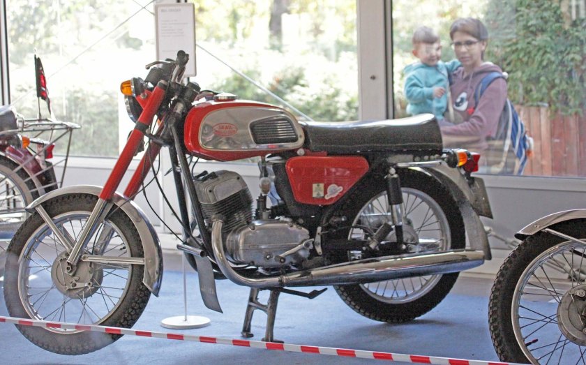 Ява Саратов