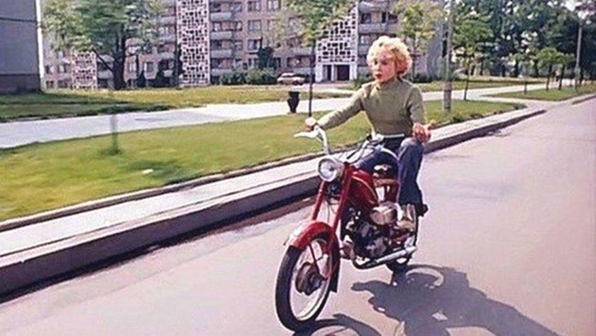 Приключения электроника мопед Сыроежкина