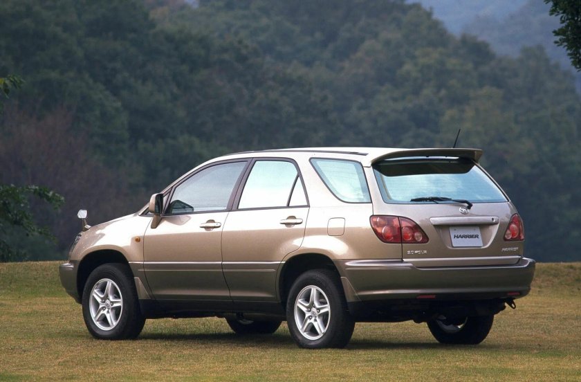 Toyota Harrier 1 поколение