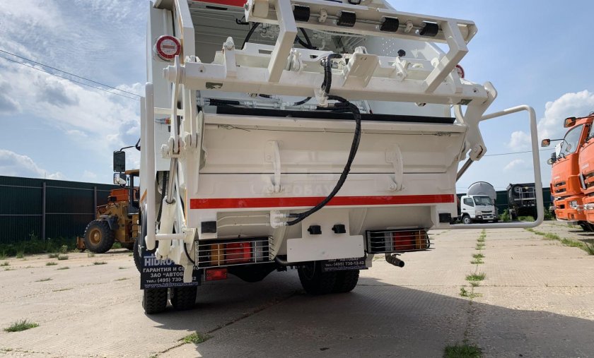 Мусоровоз Hidro-Mak, объем кузова 8 м3 на шасси Mitsubishi Fuso