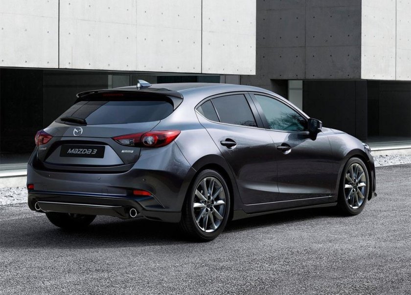 Mazda 3 2017 хэтчбек