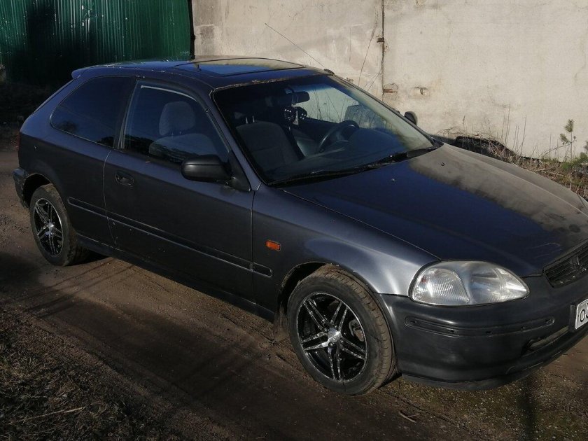 Хонда Цивик 6 хэтчбек серый