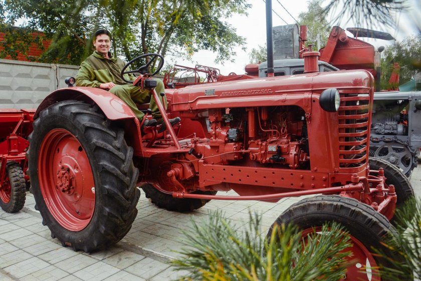 Трактор универсал 445 румынский