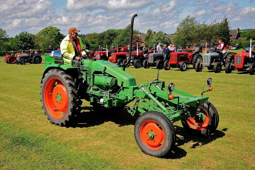 Немецкий трактор Фендт