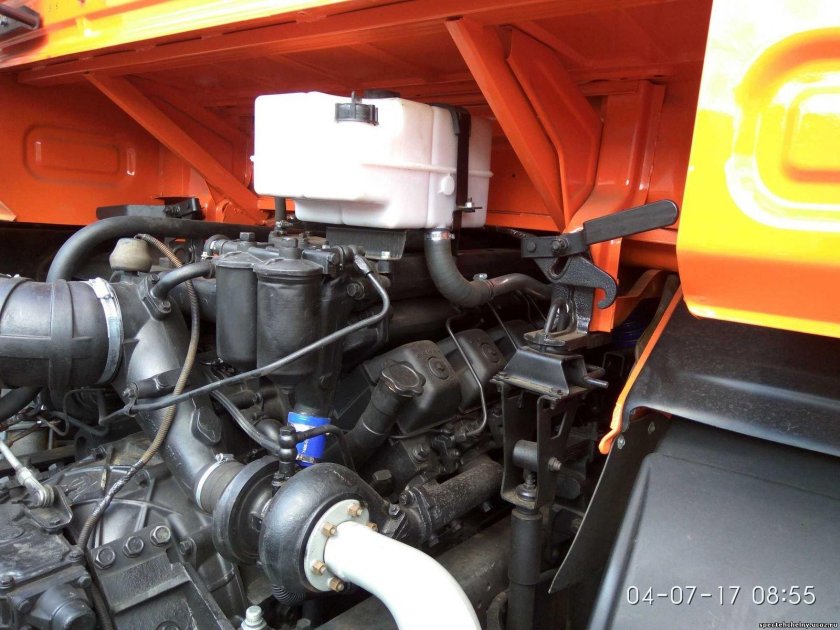КАМАЗ 6460 двигатель