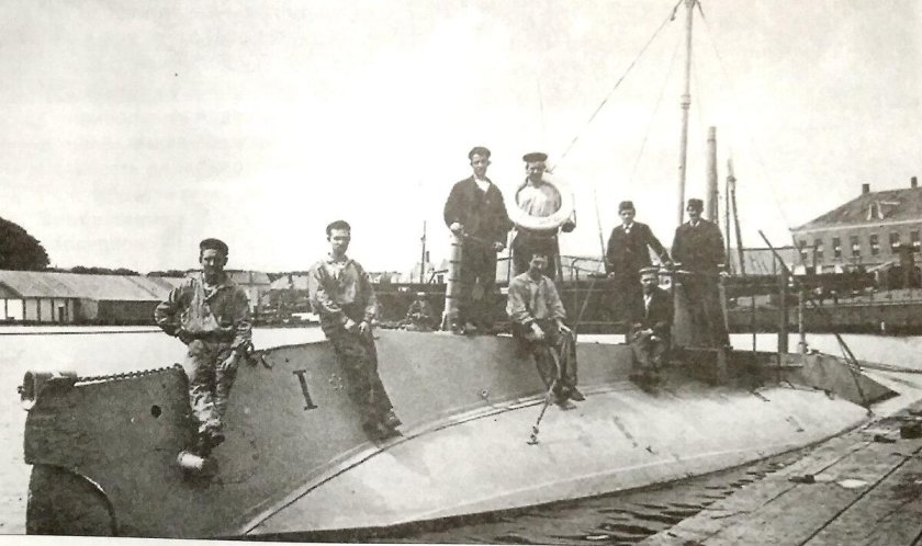 Подводная лодка Холланд 7