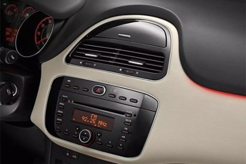 Фиат Линеа 1.4 2013