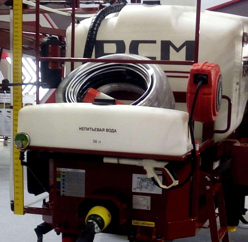 Прицепной опрыскиватель RSM TS-3200