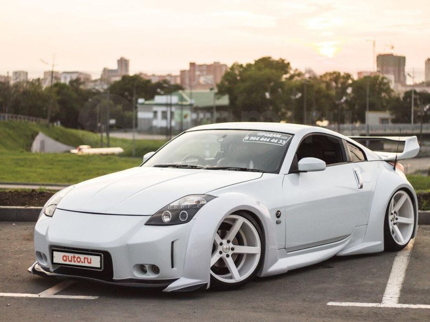 Nissan 350z White