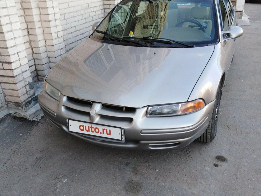 Plymouth Breeze 1999