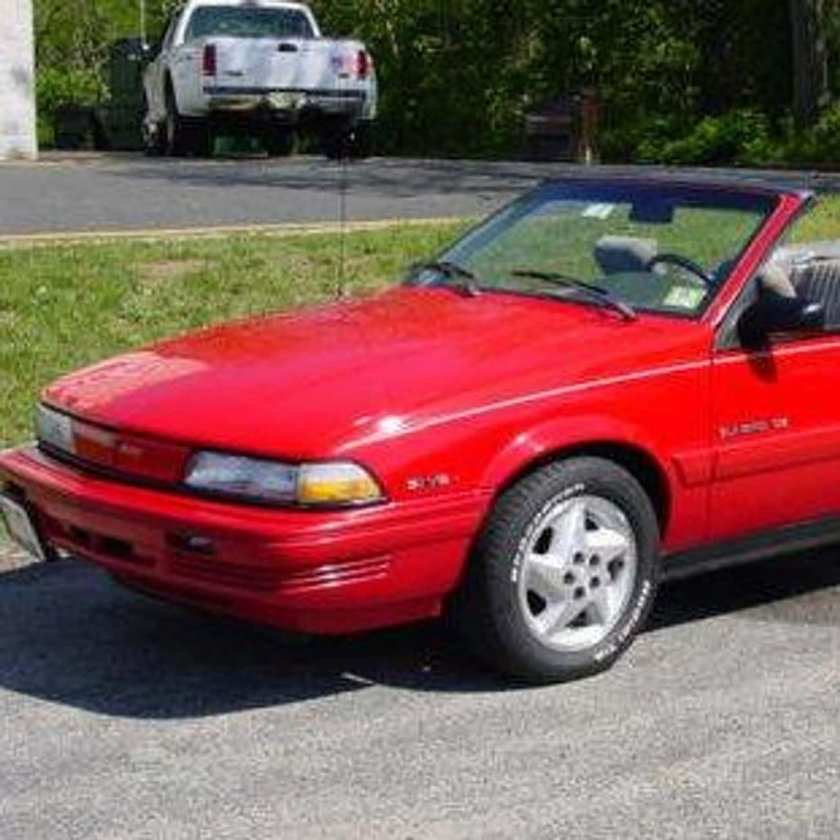Pontiac Sunbird, 1993